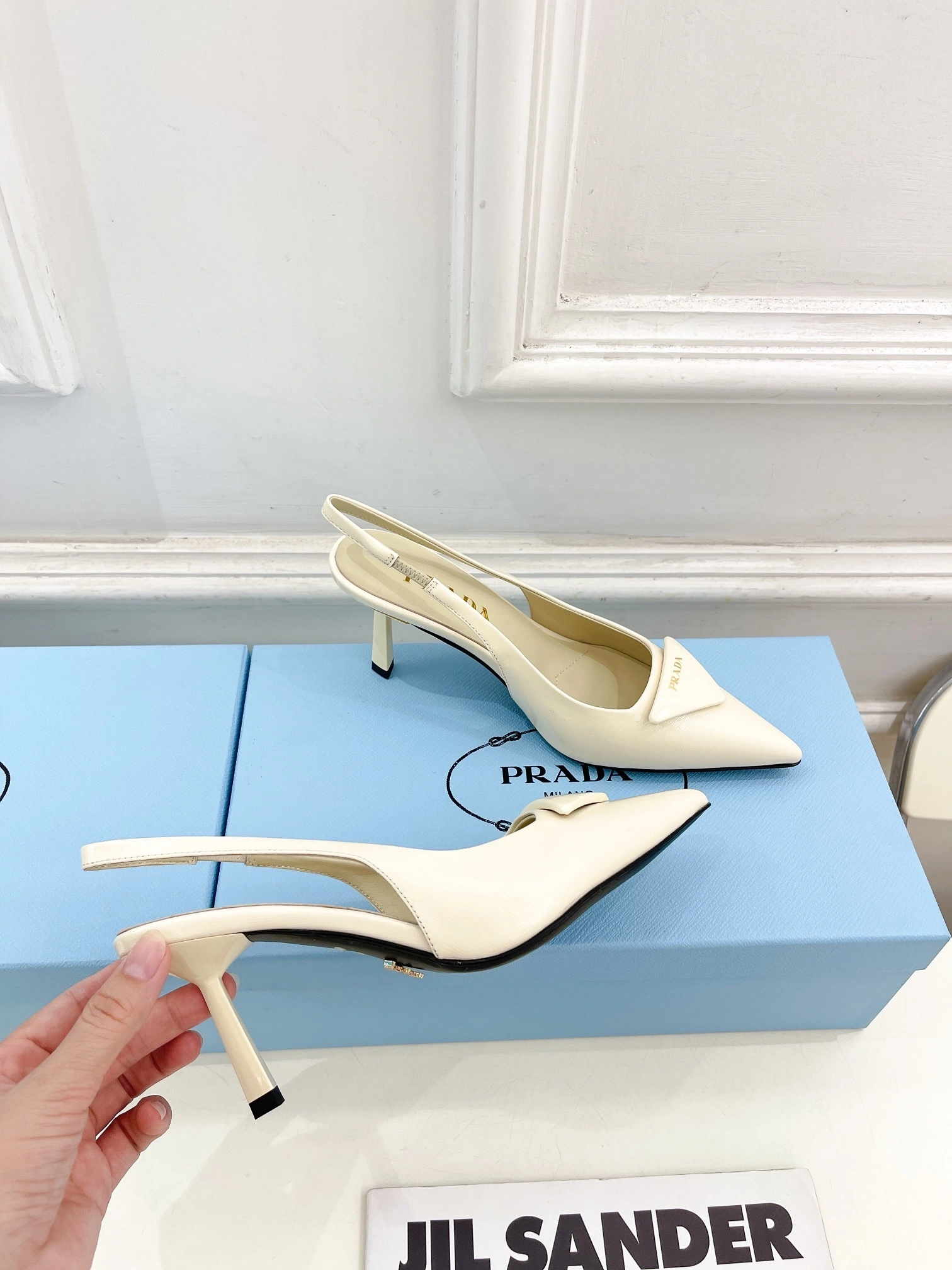 COCO-- Pr141 1I901M_3A9S_F0304_F_DD75 Saffiano cowhide heel-height ：7.5cm item:E-X555F1976